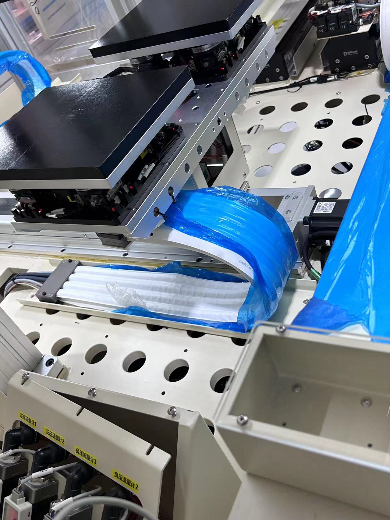 無塵拖鏈應(yīng)用解決方案